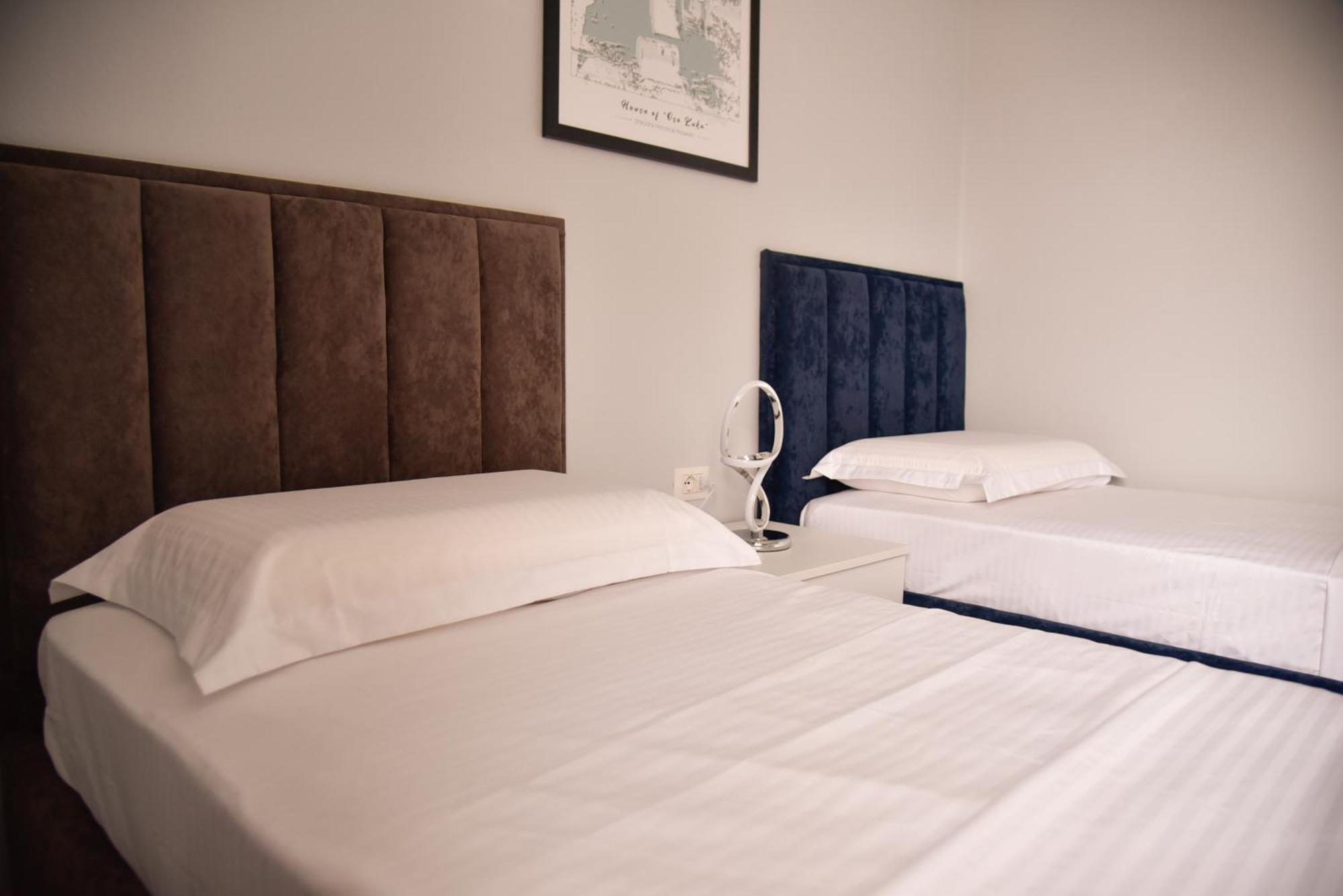 City Center Inn Shkoder Exterior photo