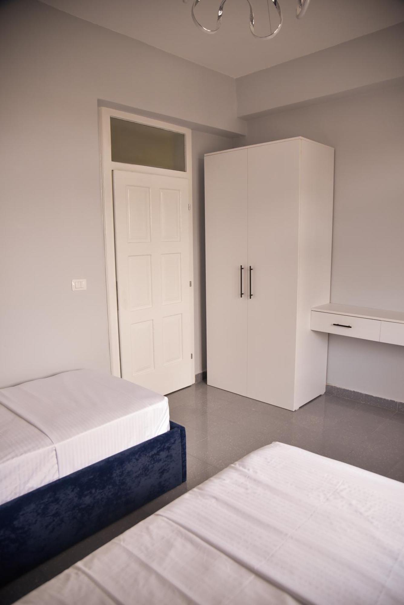 City Center Inn Shkoder Exterior photo